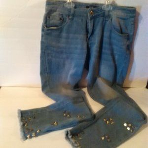 Beecee Studded jeans